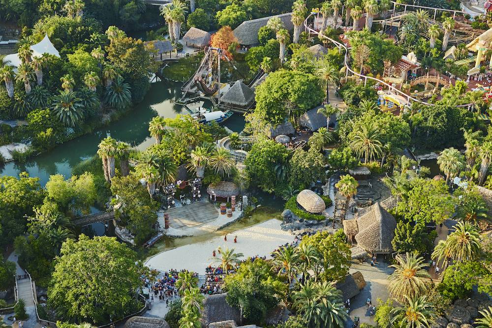 Voyage professionnel organisé par une agence de voyage sur mesure 