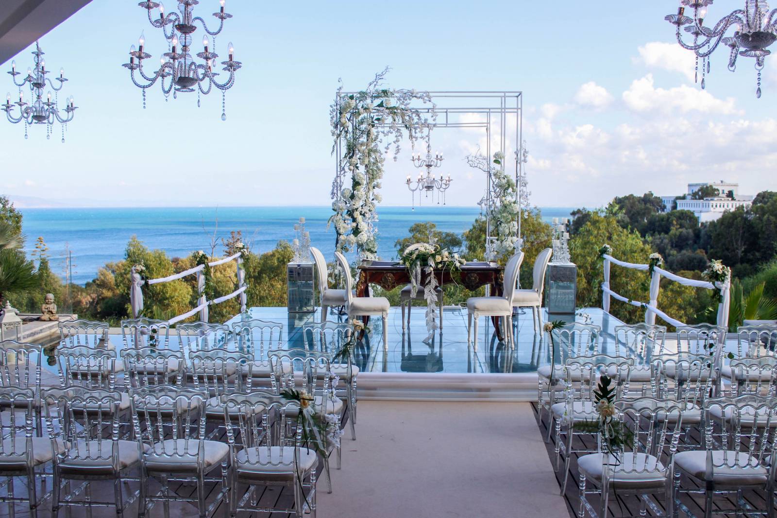 organiser un mariage en Tunisie avec l'aide d'une agence de voyages événementielle, spécialisée dans l'organisation de mariage à l'étranger