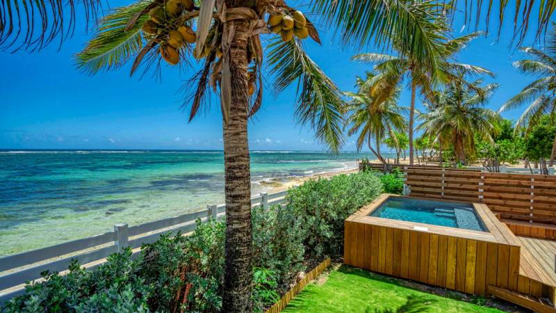Séjournez dans une villa de luxe en Guadeloupe avec piscine privée