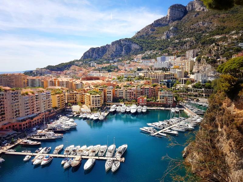 Pourquoi choisir la Côte d'Azur pour votre séminaire d'entreprise depuis Paris ?