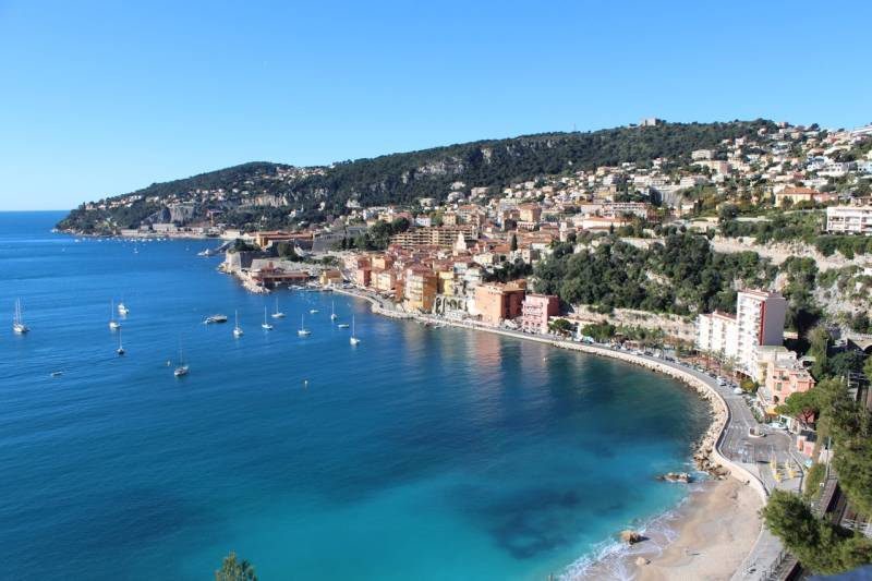 La Côte d’Azur, le cadre idéal pour un séminaire d’entreprise depuis Genève en Suisse